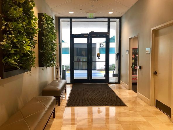 Northern Trust Plaza: 1515 Ringling Blvd, Sarasota, FL 34236